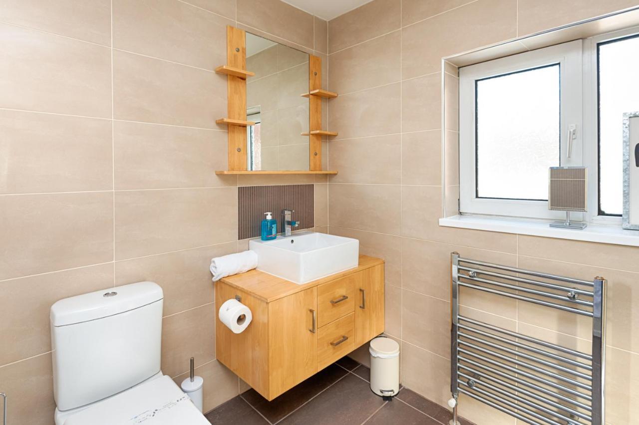 סוואנסי Parking, Garden, En-Suite & Tv'S In All Rooms, Large Living Space מראה חיצוני תמונה