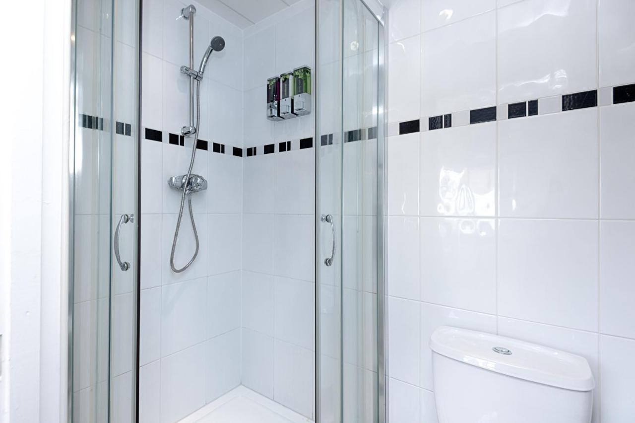 סוואנסי Parking, Garden, En-Suite & Tv'S In All Rooms, Large Living Space מראה חיצוני תמונה